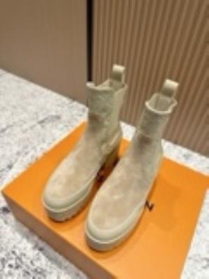 wholesale quality women louis vuitton shoes model no. 549